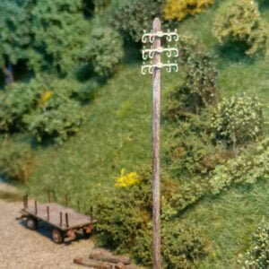 Poteaux télégraphiques HO- 87TEL01